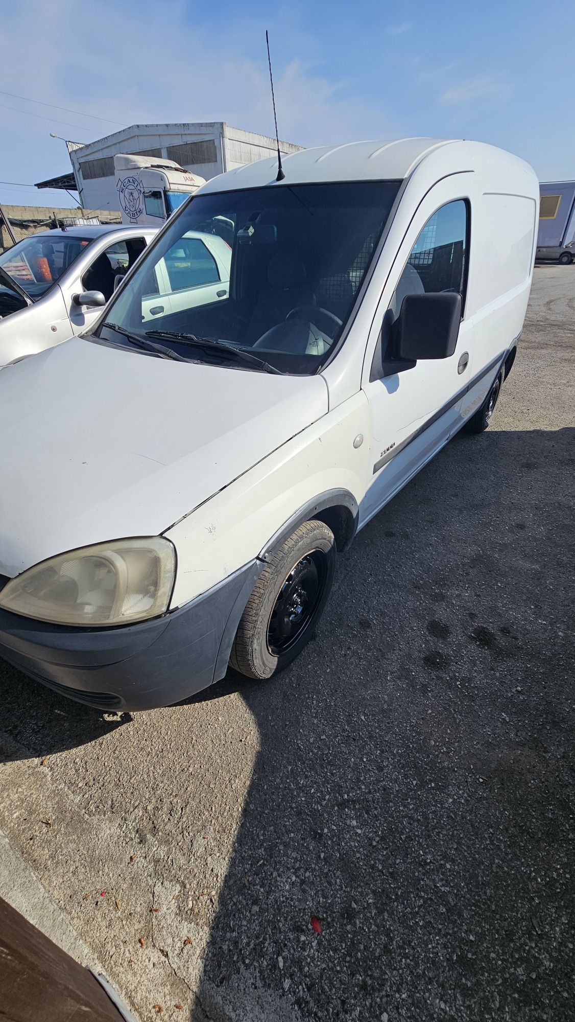 Vendo Opel Combo 17DI