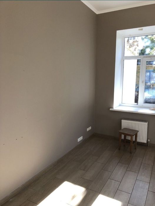 Продається офісне приміщення  в центрі