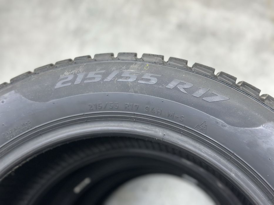 Нові зимові шини Pirelli Sottozero3 215/55 R17 94H AO