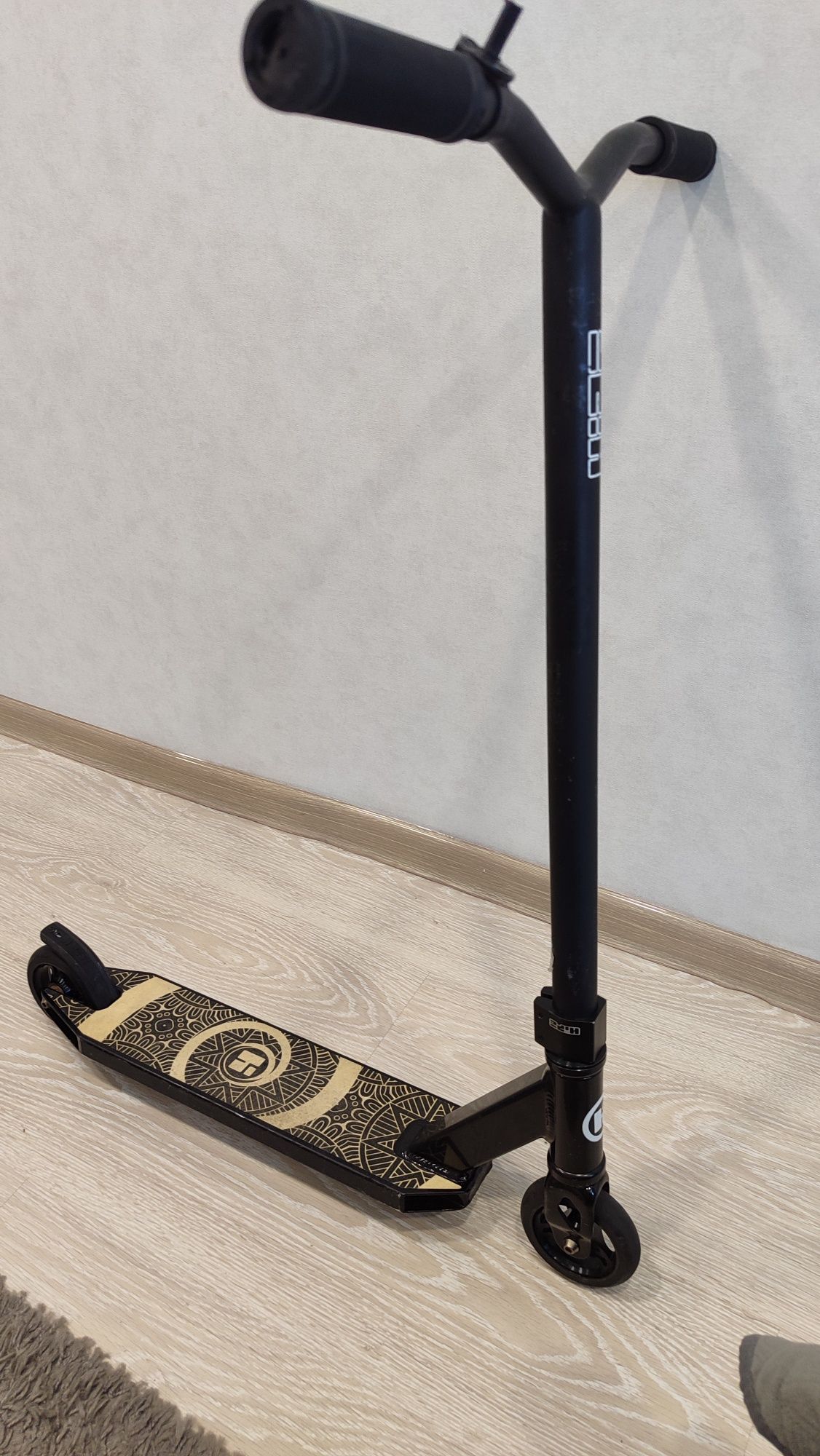 Продам самокат HIpe H1