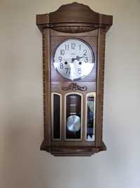 Zegar ścienny szafkowy stylizowany