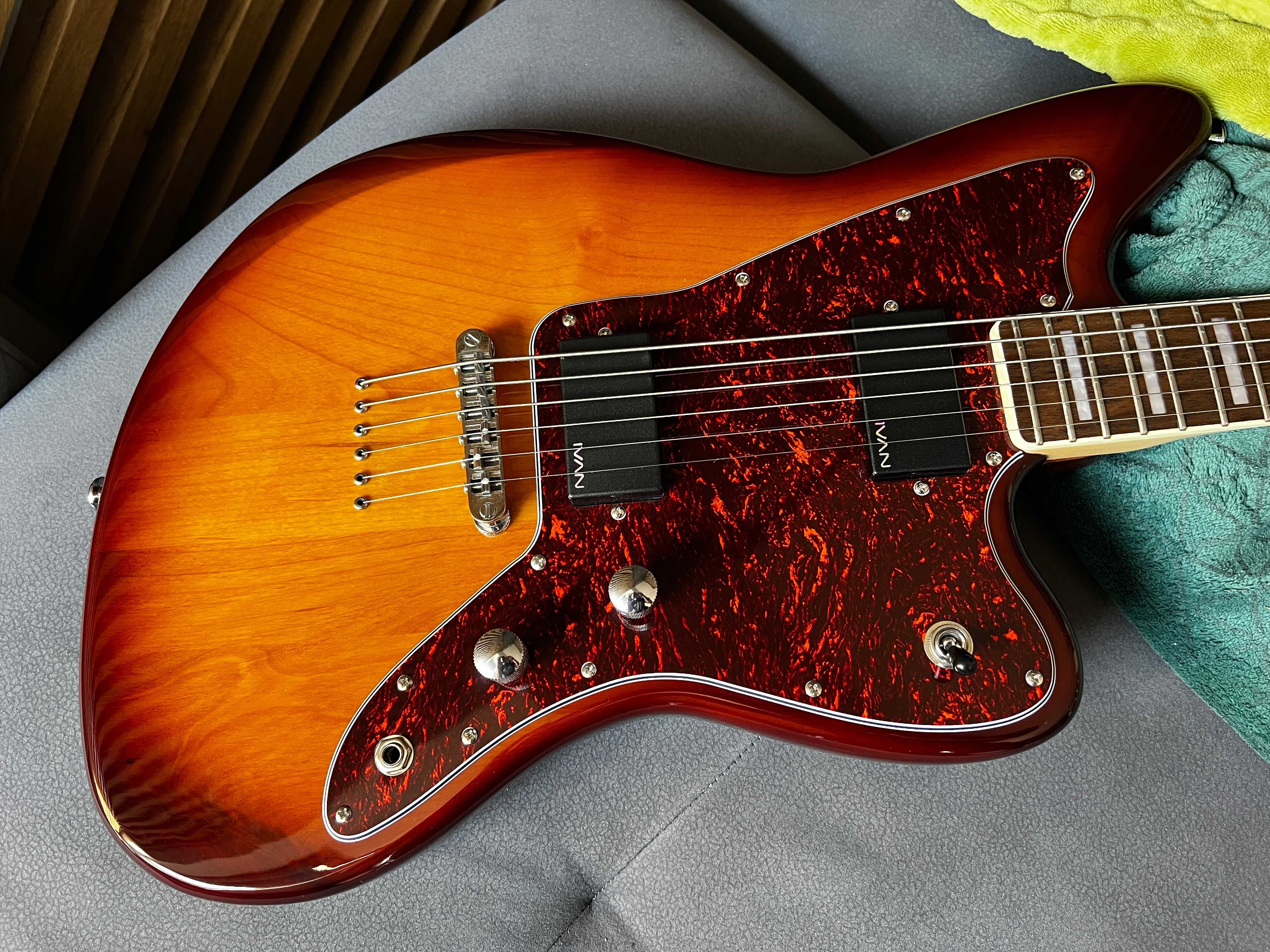 Gitara baryton subzero IV