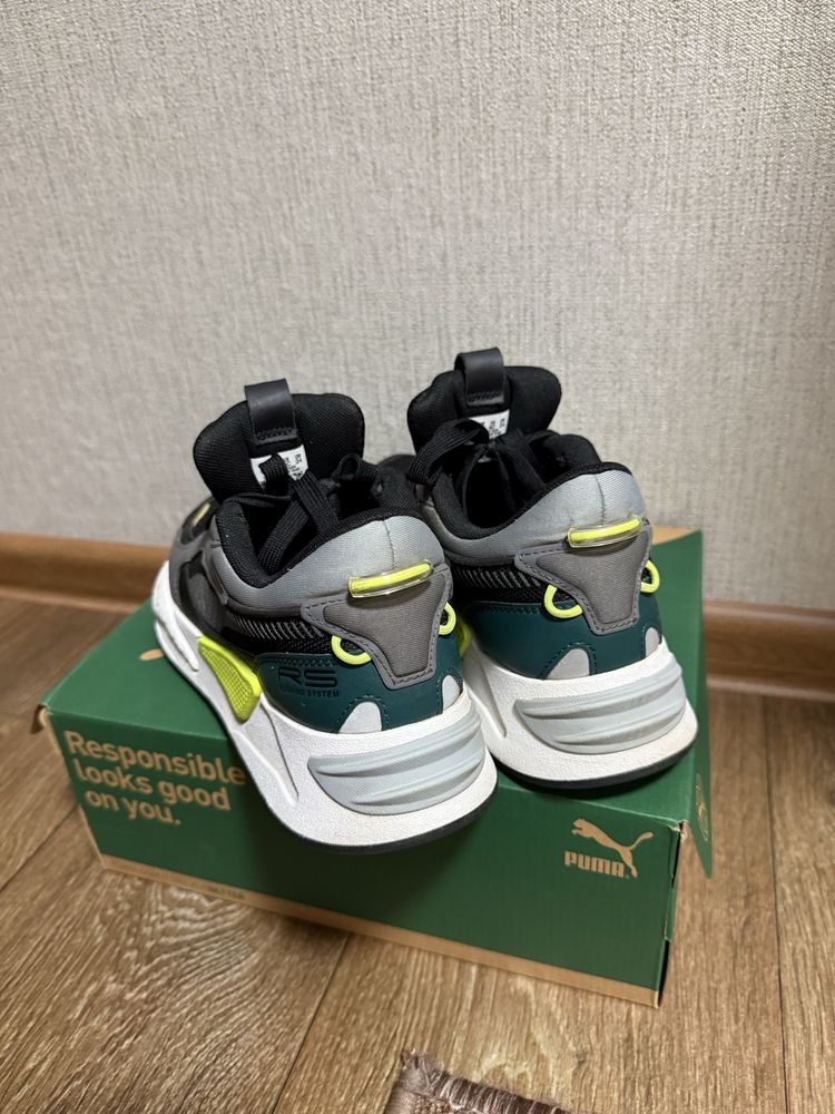 Кросівки жіночі PUMA RS-X