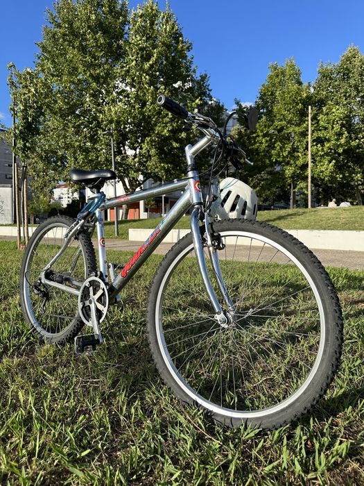 Bicicleta de Passeio Urbana Btt 26" 21v Prata Shimano