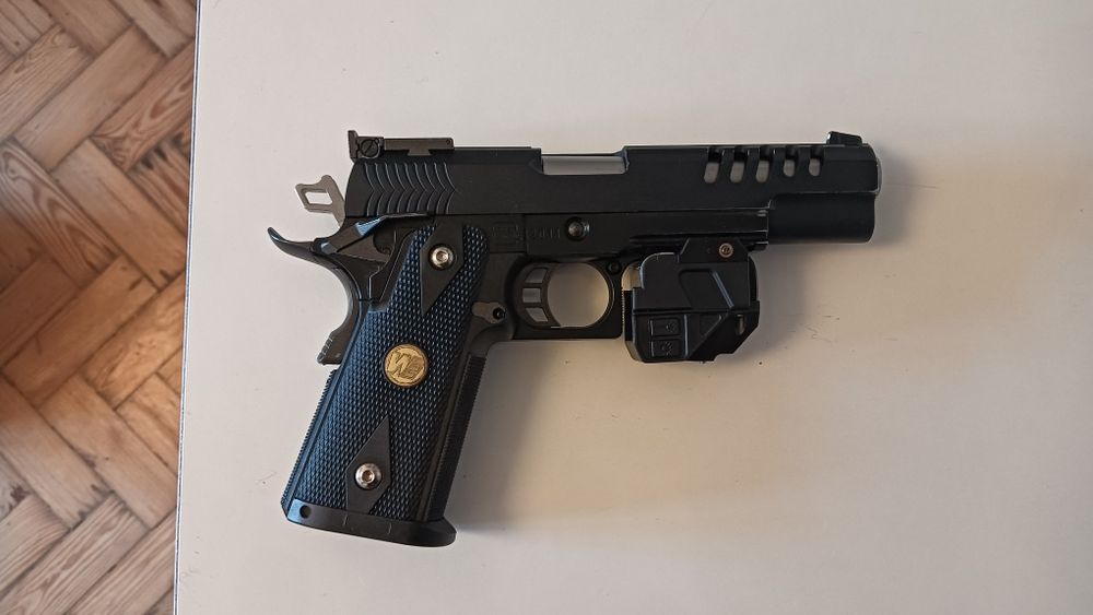 Pistola airsoft Hi-Capa WE 5.1K GBB