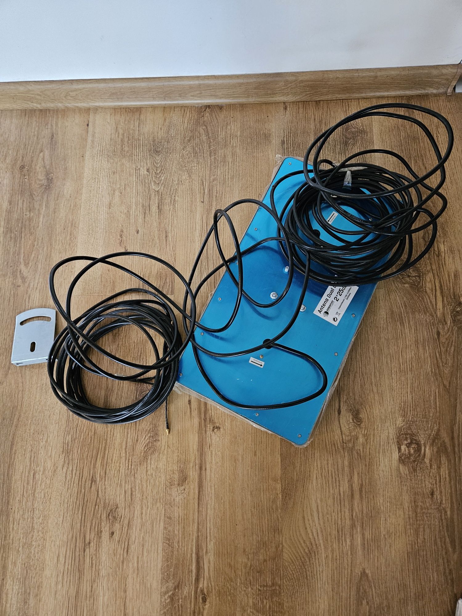 Antena Dual Panel Wzmacniacz Internet 4G LTE + 2x 25 dBi 50 Signsflex