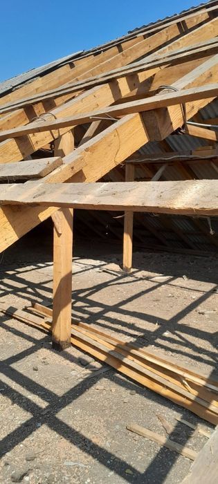 Продається цегла ,блок цегляний,шифер,плити дорожні .ПКЖ.пустотілі