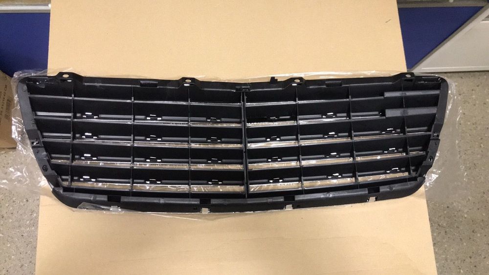 Новая решетка радиатора, Mercedes w210  E class Рестайл Avantgarde