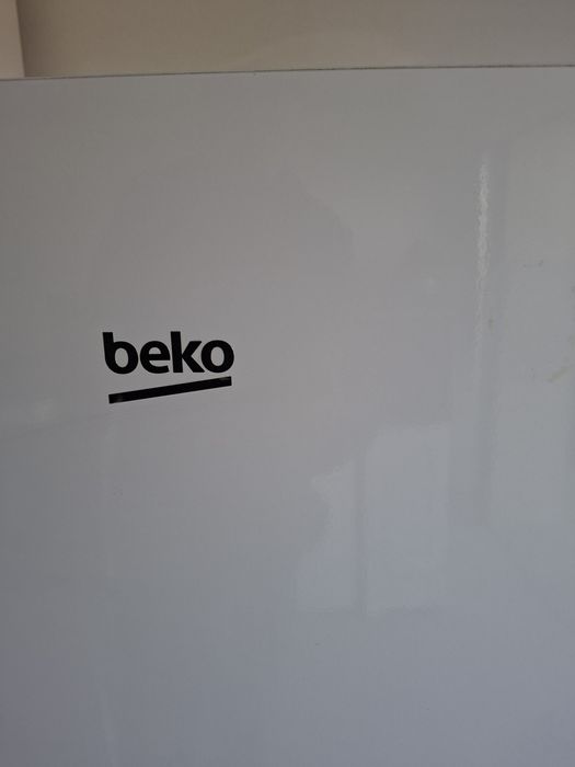 Lodówko zamrażarką beco jak nowa 154cm