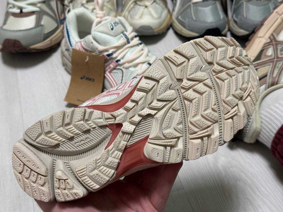 Asics Gel-Kahana 8 /37-38р. 40-41р.