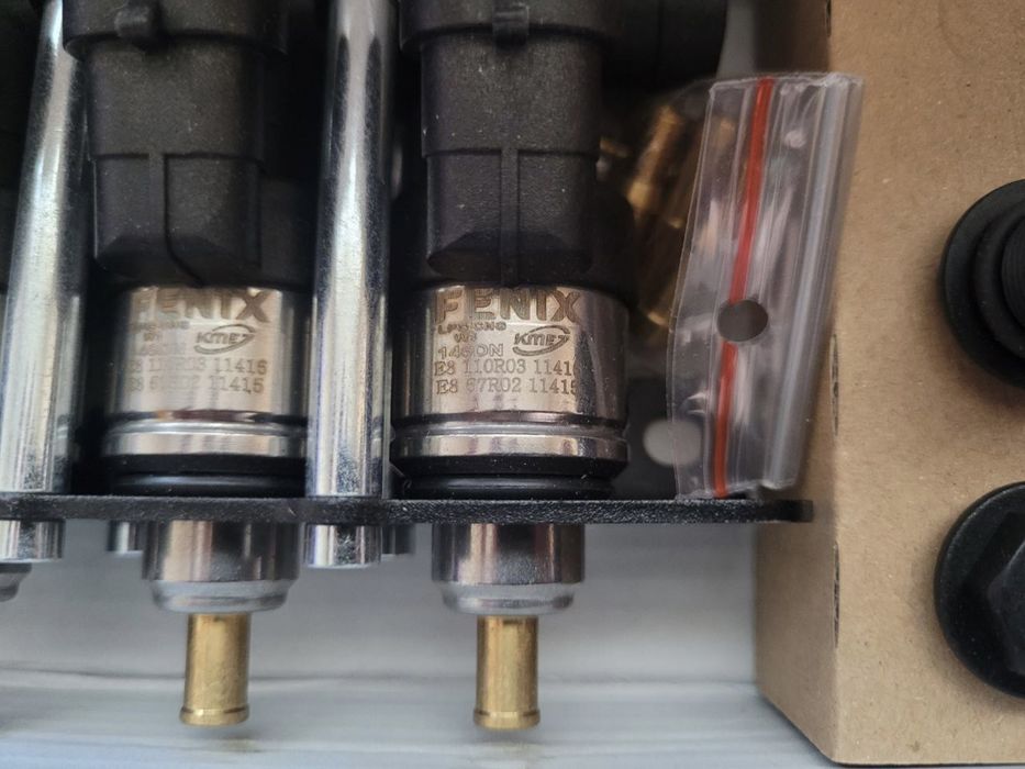 Форсунки КМЕ Fenix в рейці на 3 цил.