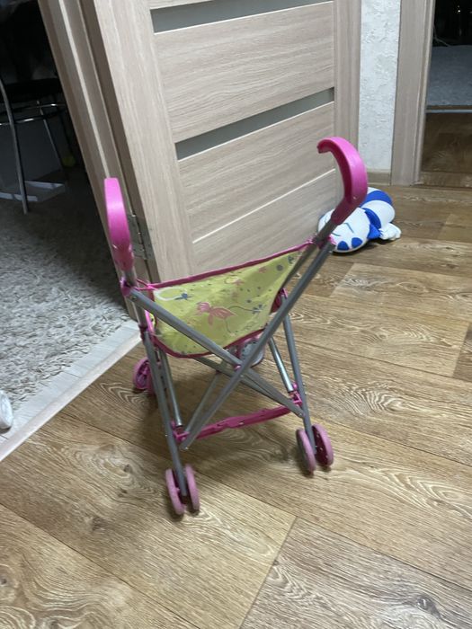Коляска для ляльки.