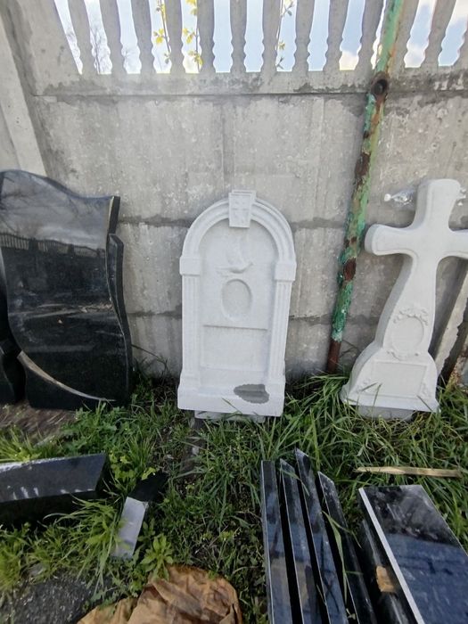 Памятники бетонные от 2200 грн Днепр