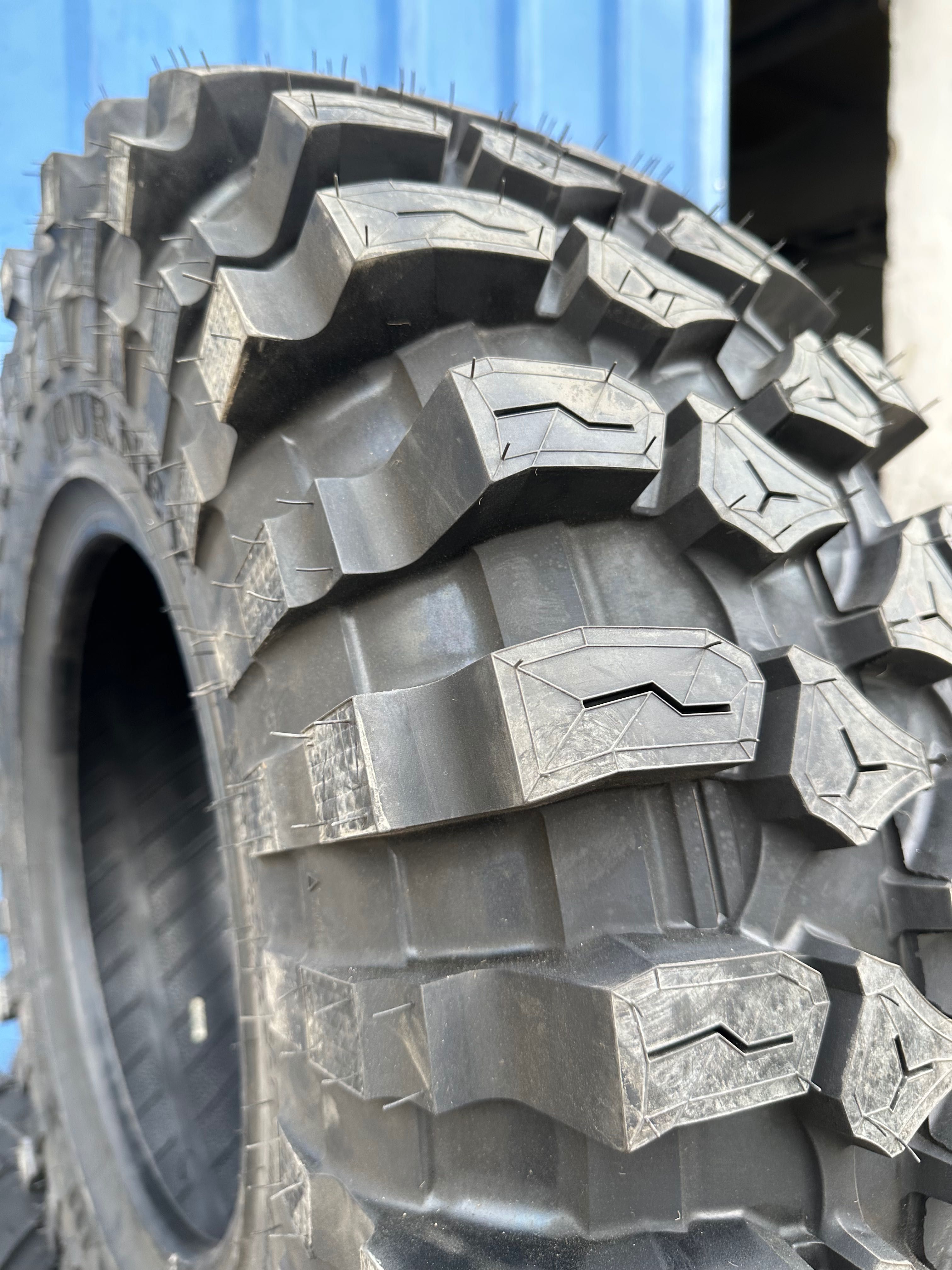 35x12.50R16 Journey WN02 Claw MT 4X4