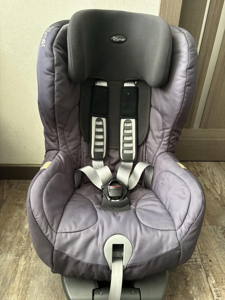 Німецьке автокрісло з Isofix britax romer від 9 до 18кг