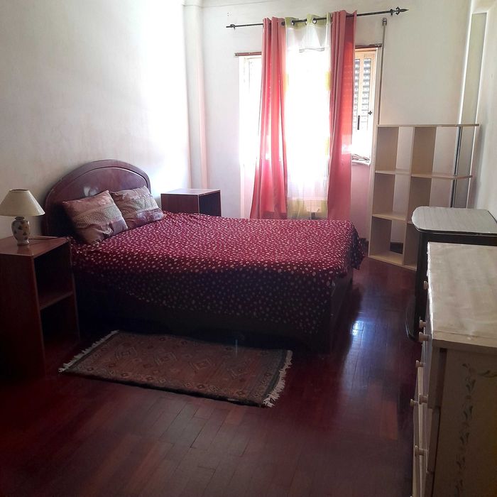 Quarto junto estacao comboios Cacem