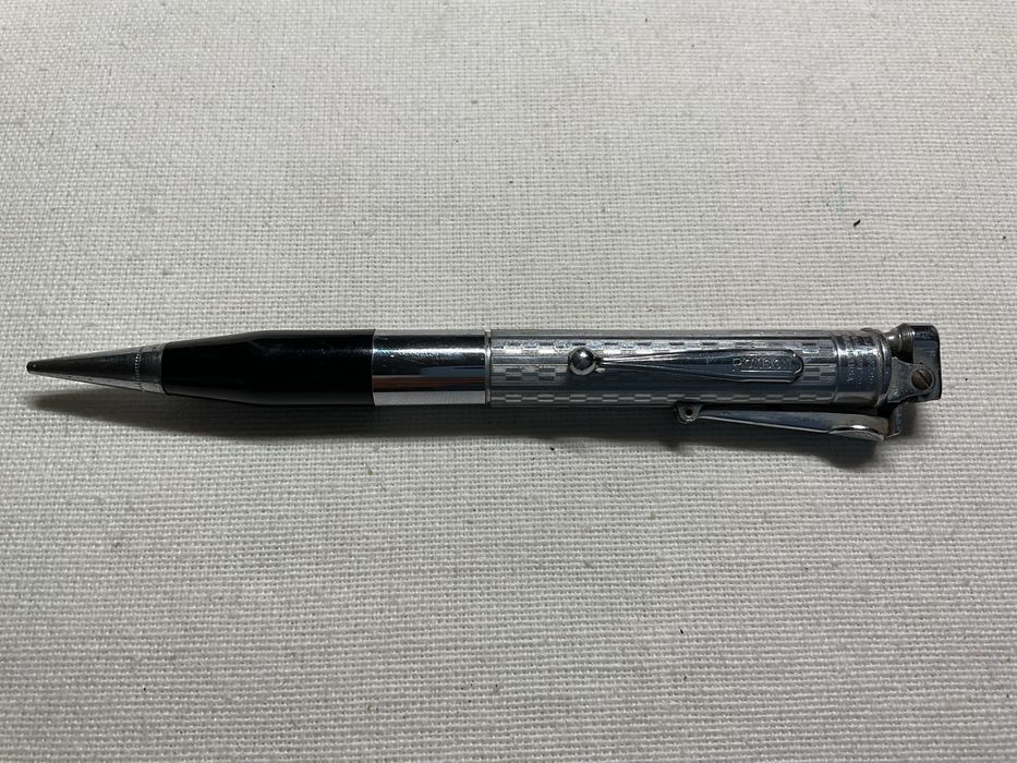 Lapiseira isqueiro da marca Ronson anos 40