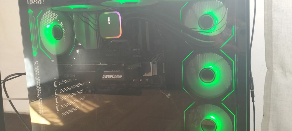 PC gaming AMD 9600x + 9060 XT