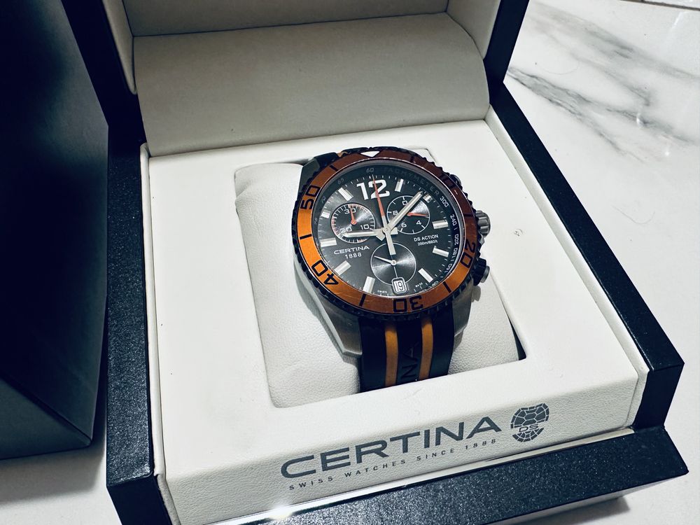 Certina Ds Action Chronograph, idealna.