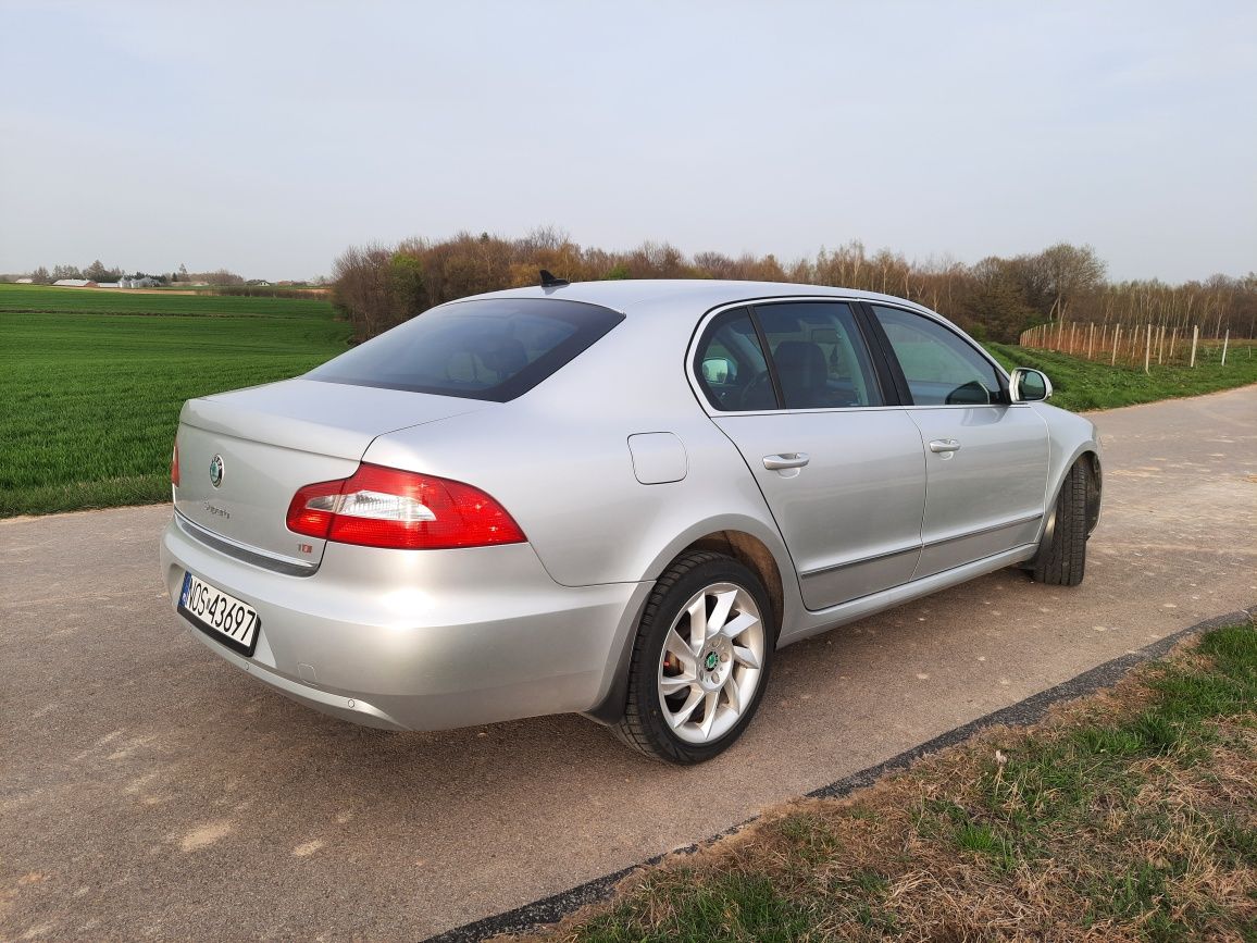 Skoda Superb II 2.0 tdi skóry DSG Hak łopatki xenon