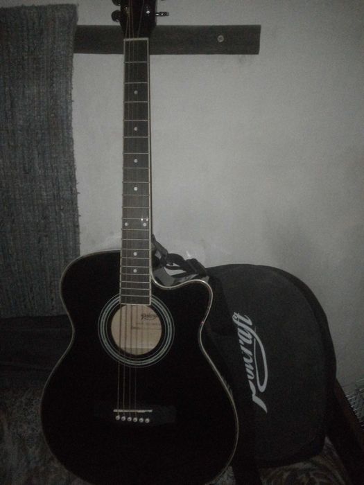 гітара акустична Polcraft 4/4