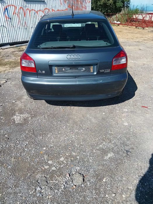 AUDI a3 8l kompletny tył tyl zderzak szary lx7z tylni a3 8l dokładka