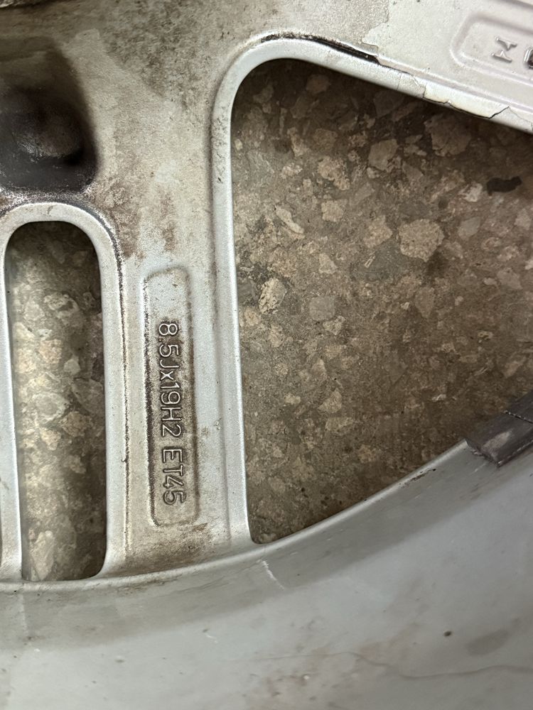 Продам титани R19 Audi