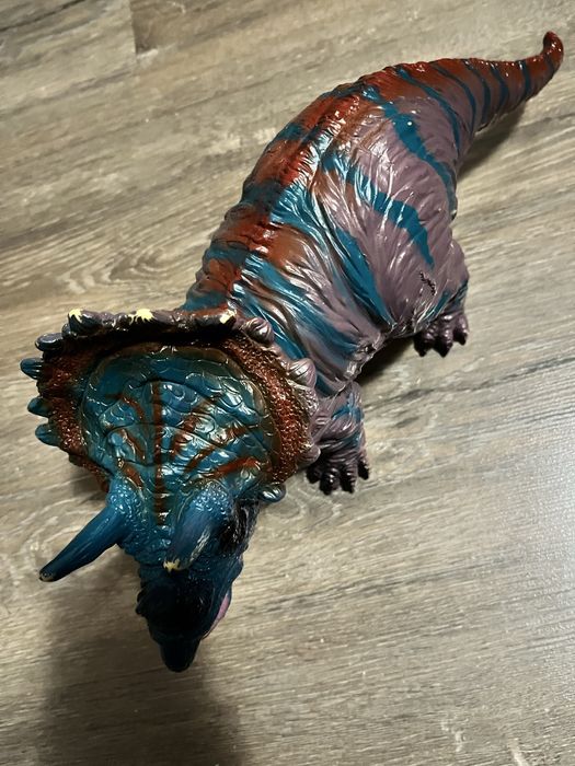 Іграшка динозавр трицератопс з гуми, 38 см