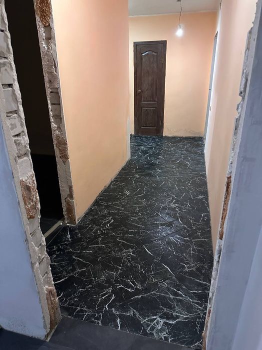 Простора 2х кімнатна квартира (м.Самар)