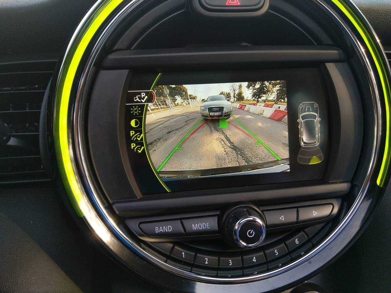 Стильний та Динамічний Mini Cooper F55 1.5 Twin Turbo (136 к.с.)