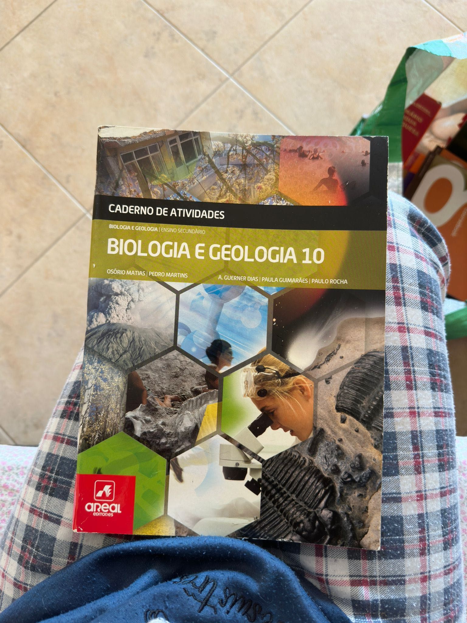 Livro Biologia e Geologia 10º