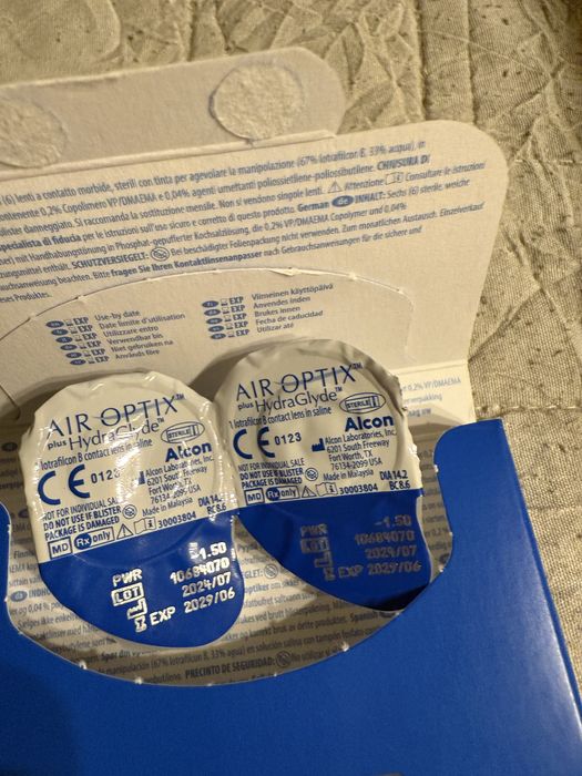 Контактні лінзи Air Optix HydraGlyde