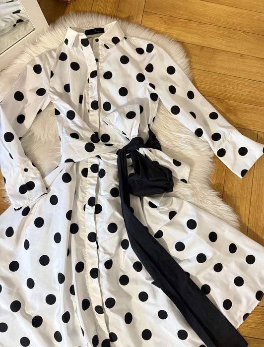 Sukienka w grochy CAROLINA HERRERA midi