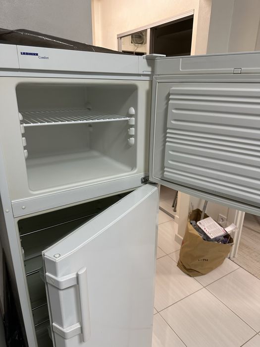 Продам холодильник Liebherr