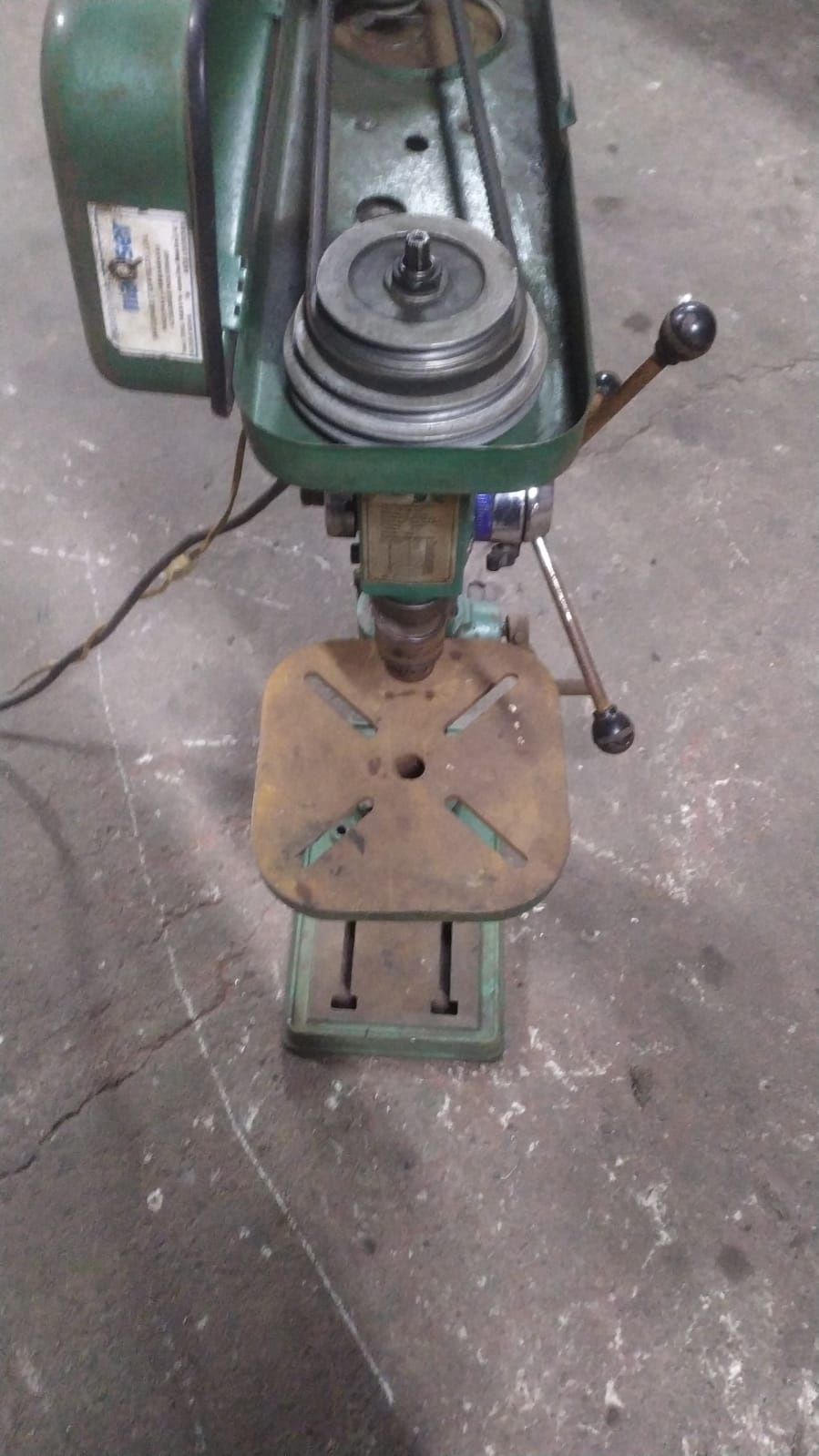 Maquina de furar de coluna