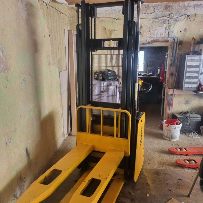 układacz, wózek widłowy