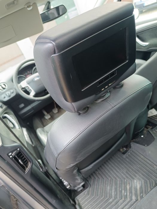 Komplet foteli Ford S-Max 2008r półskóra alkantara wyświetlacze  5os