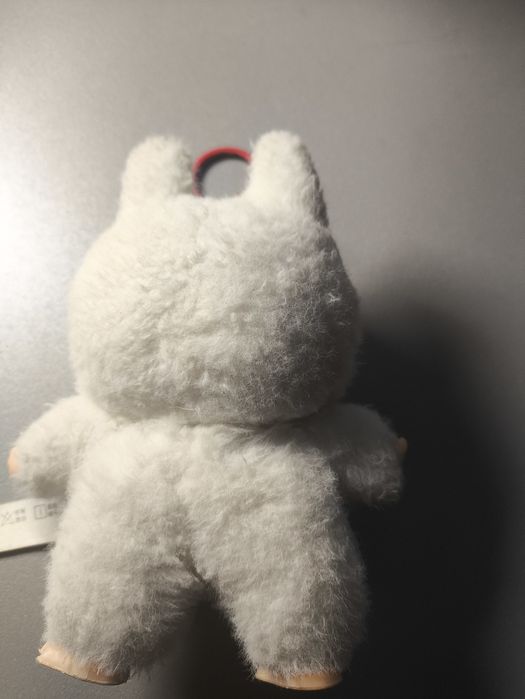 Продам лабубу оригинальная причина не потрібно (торгу немає)