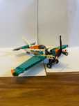 Zestaw klocków LEGO Technic Samolot wyścigowy 42117