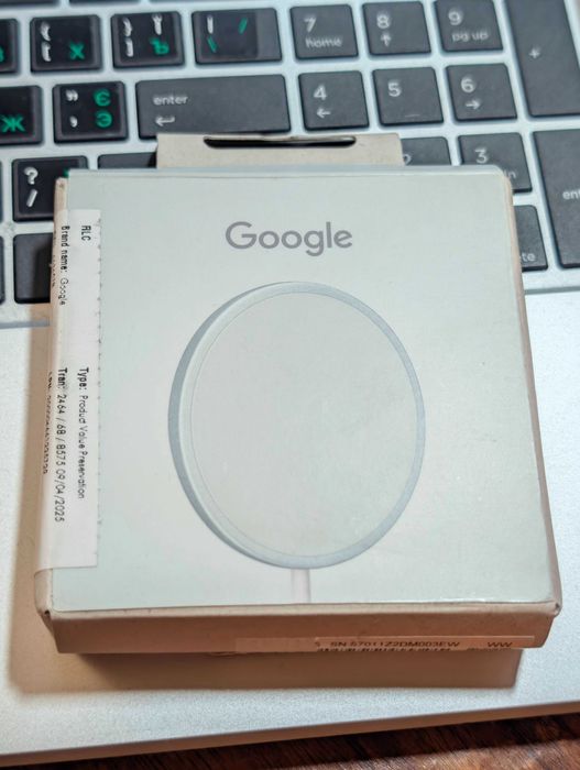 Беспроводная зарядка Google Pixelsnap Charger (Qi 2.2)