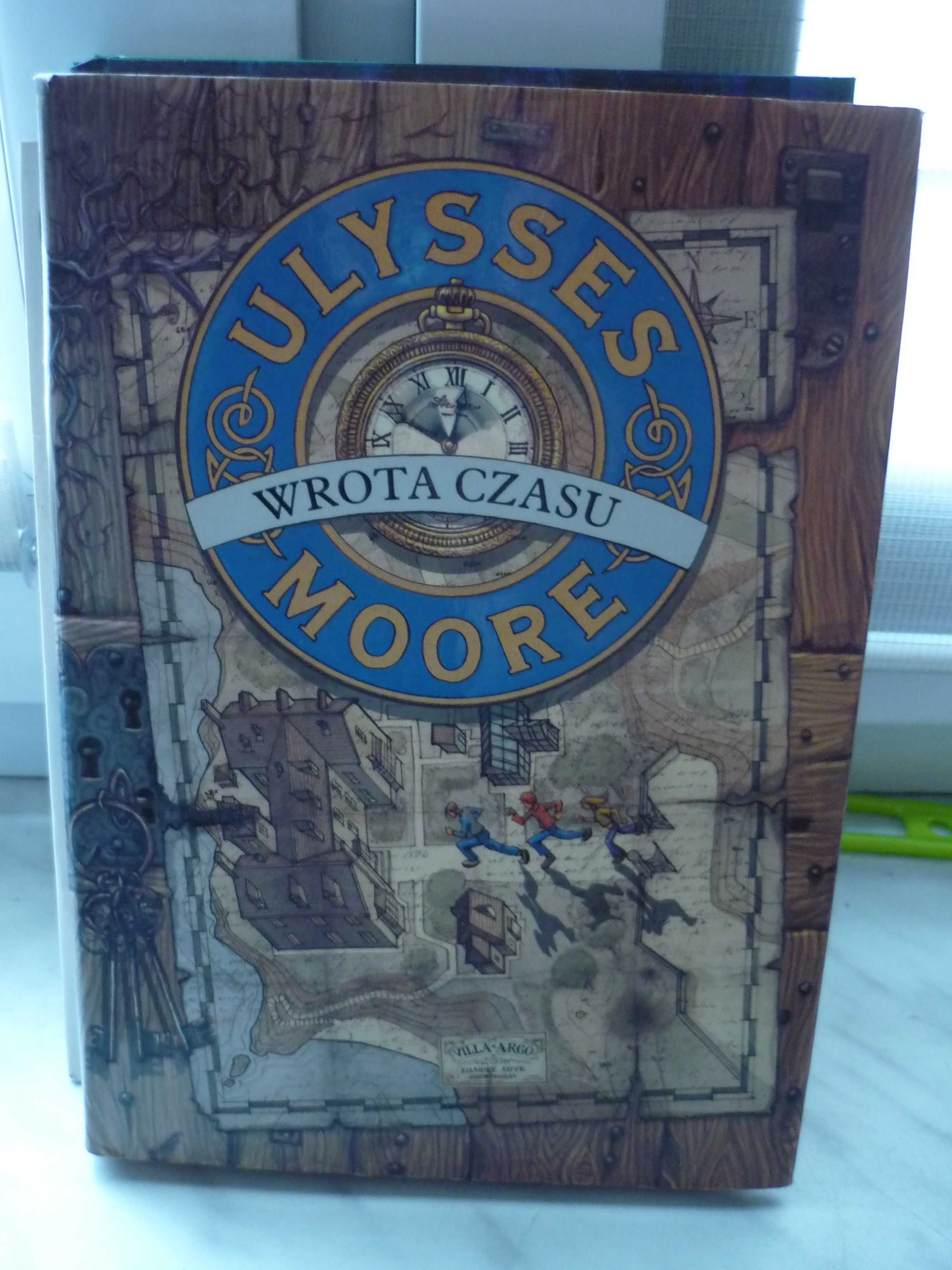 Wrota czasu , Ulysses Moore .