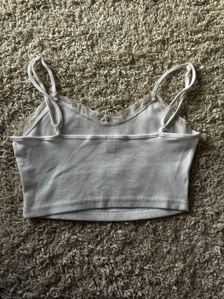Crop top cottage core coquette biały na ramiączkach z koronką