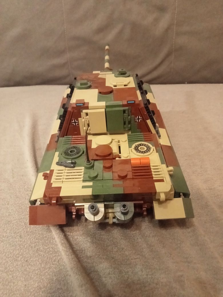 Cobi jadgtiger klocki