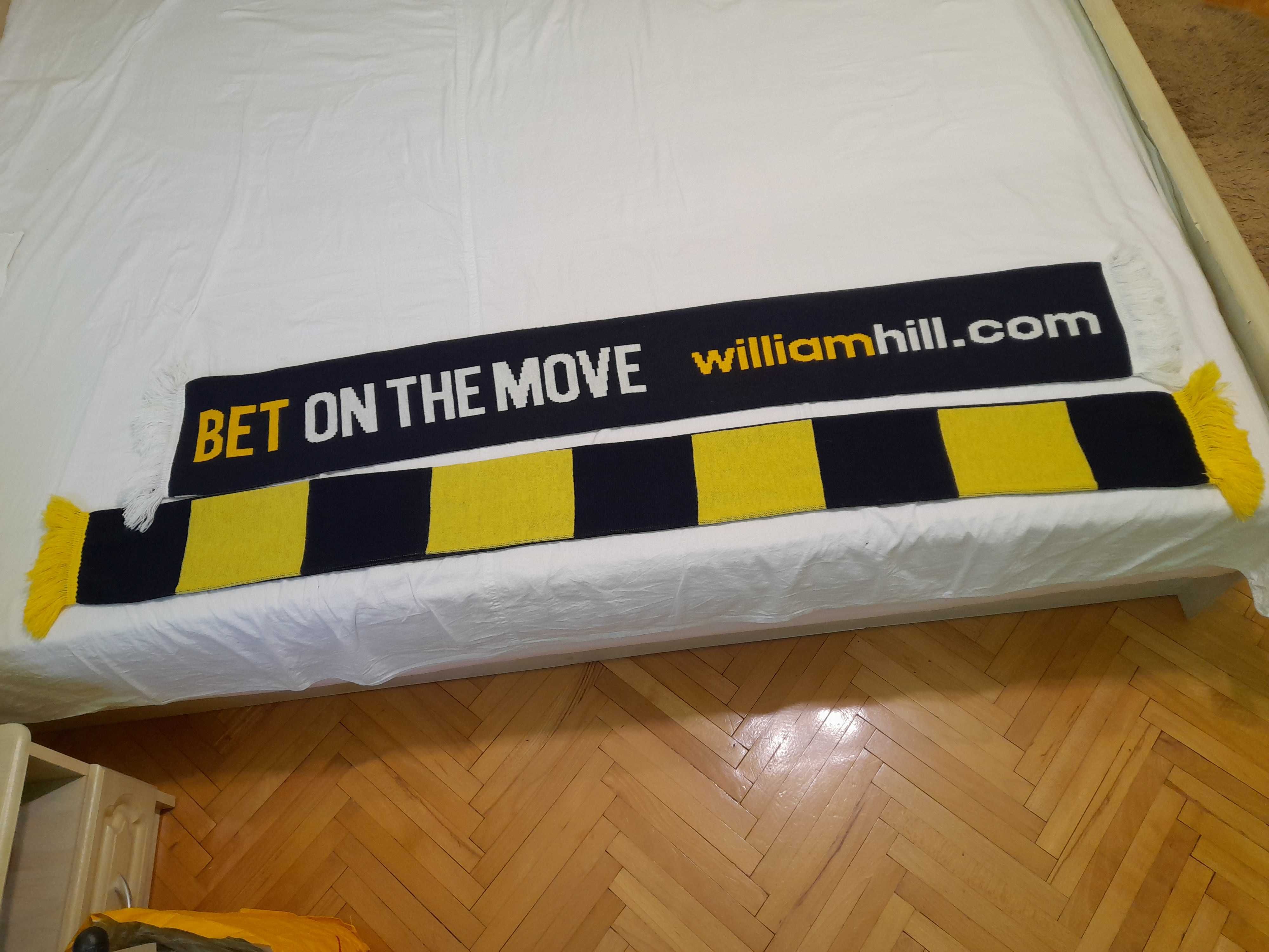 шарфи  брендові william Hill , наклейка -логотип  FC Chelsea