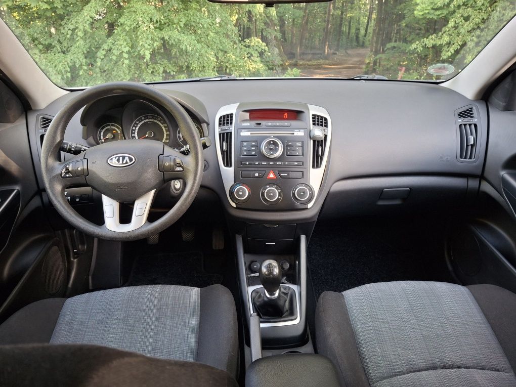 Kia Ceed benzyna