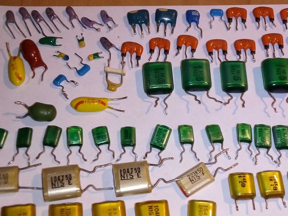 Kondensator, tranzystor