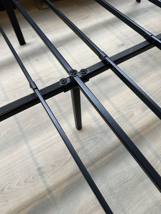 Zinus stelaż łóżko 140x200cm czarne 36cm