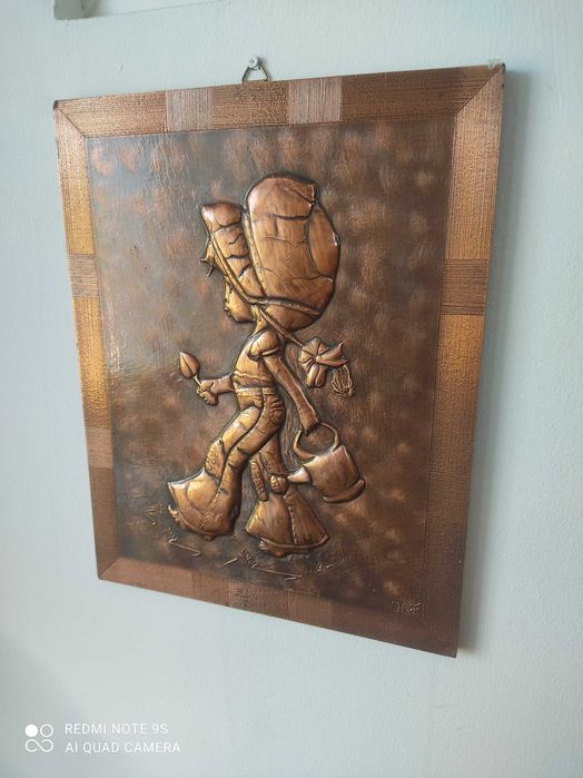 Płaskorzeźba miedziana