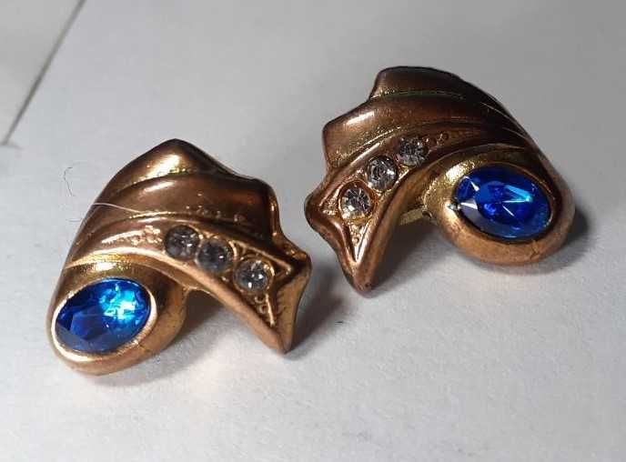 Серьги гвоздики с фианитом