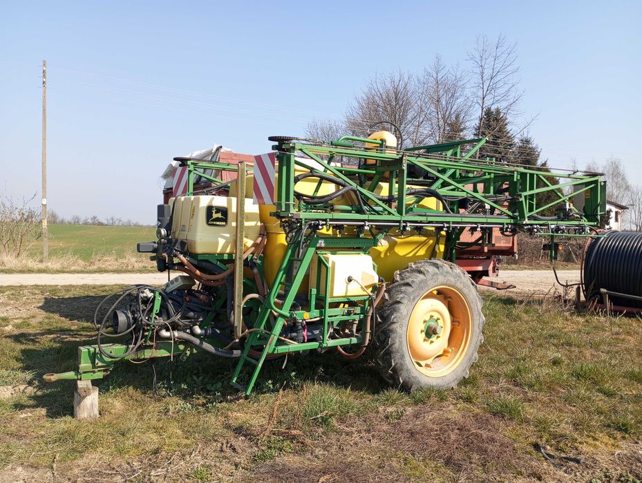 Opryskiwacz John Deere 4000 litrów